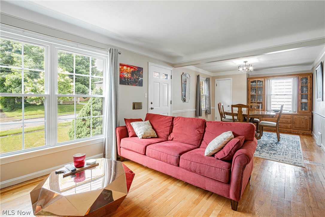 4525 Liberty Road Cleveland, OH 44121 - Photo 4 of 35