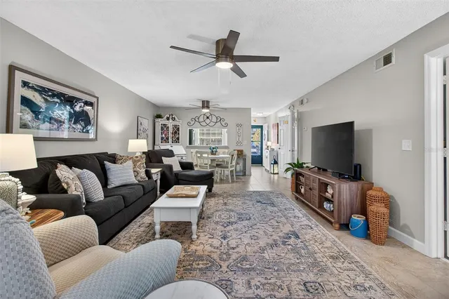 $265,000 | 2150 Elm Street, Unit 603, Dunedin, FL 34698