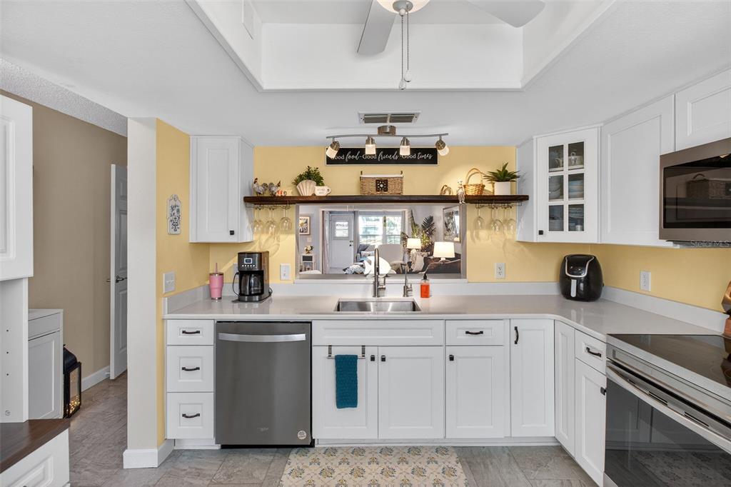 2150 Elm Street, Unit 603 Dunedin, FL 34698 - Photo 8 of 33