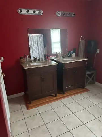 a view of workspace with mirror