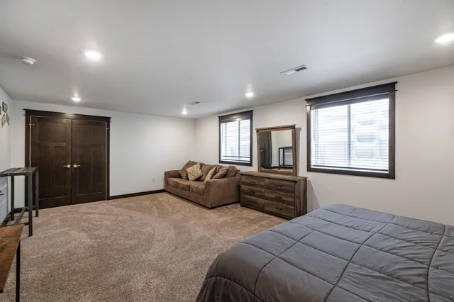 $730,000 | N6805 Sand Prairie, Holmen, WI 54636