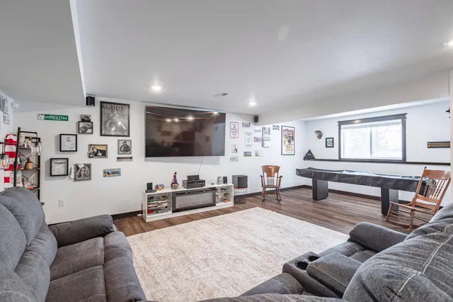 $730,000 | N6805 Sand Prairie, Holmen, WI 54636