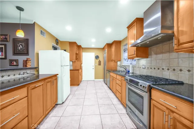 $714,900 | 1676 Alexander Street, Simi Valley, CA 93065