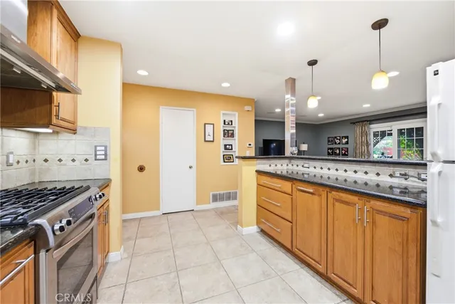 $714,900 | 1676 Alexander Street, Simi Valley, CA 93065