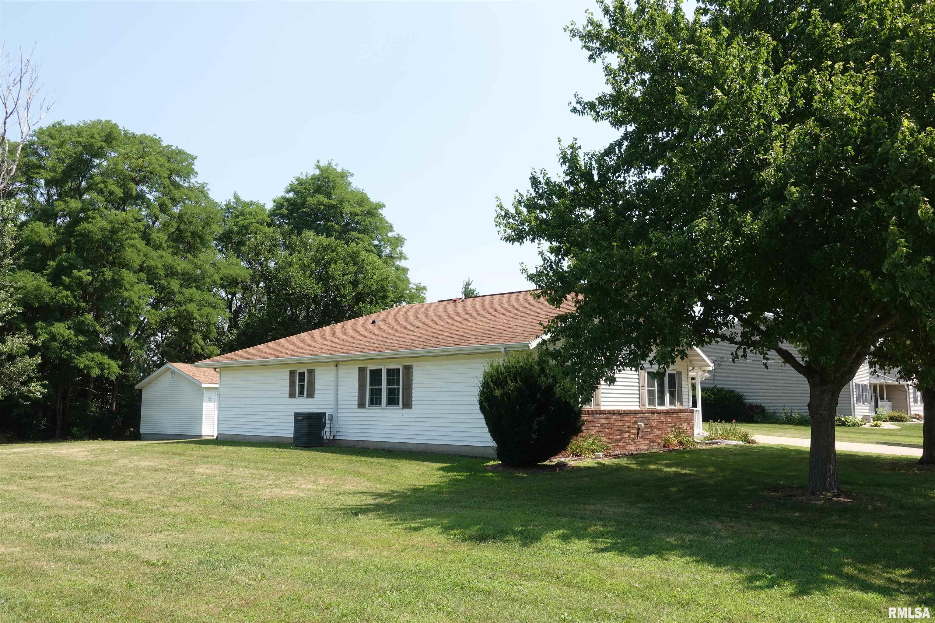 107 Weber Road Galesburg, IL 61401 - Photo 5 of 45 Gallery Image 5
