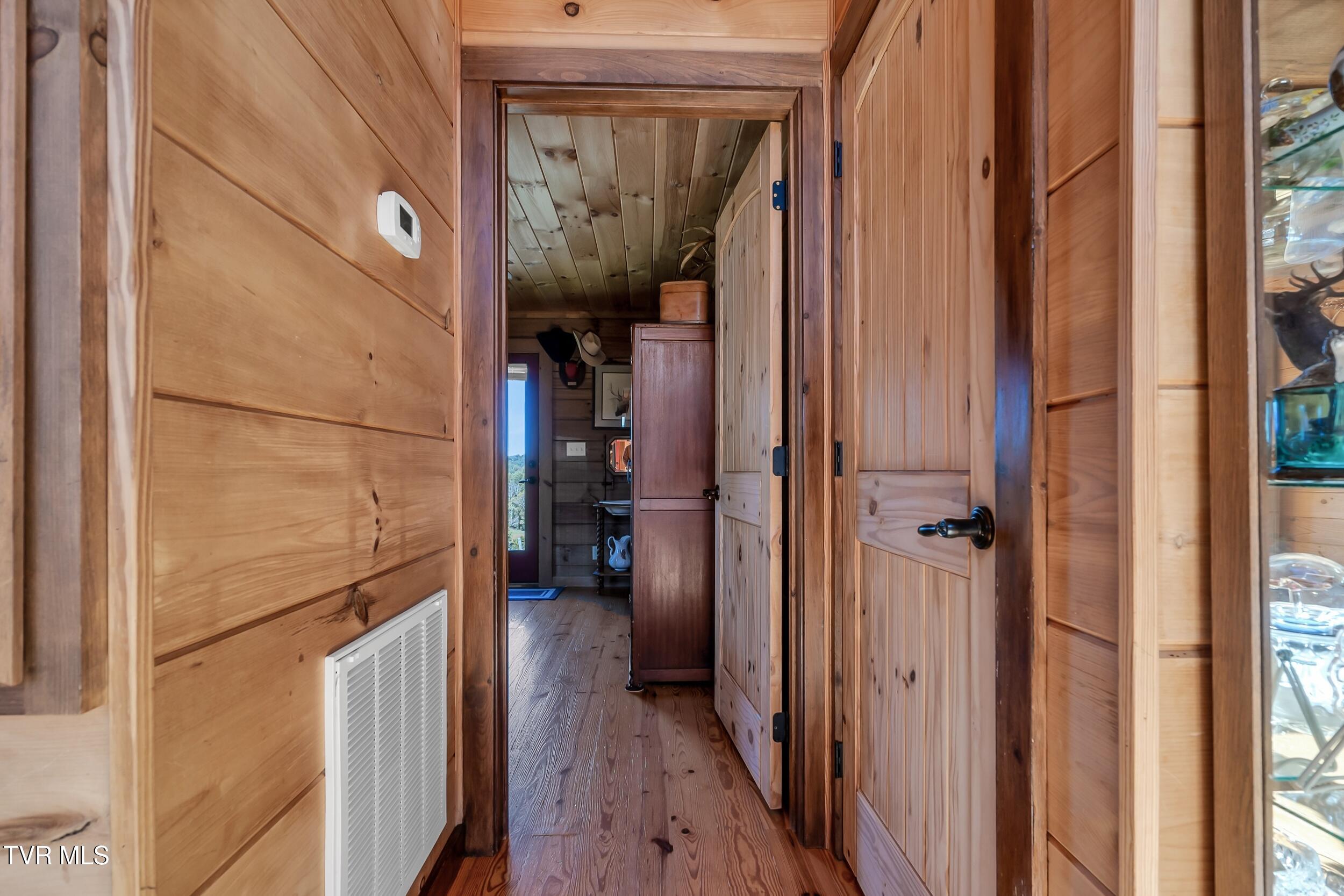 121 Hulse Road Jonesborough, TN 37659 - Photo 25 of 80 25_arw01599