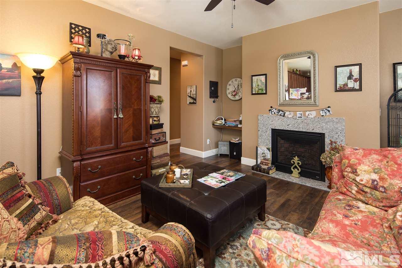 10648 Walton Park Drive Reno, NV 89521 - Photo 6 of 18 Photo 6