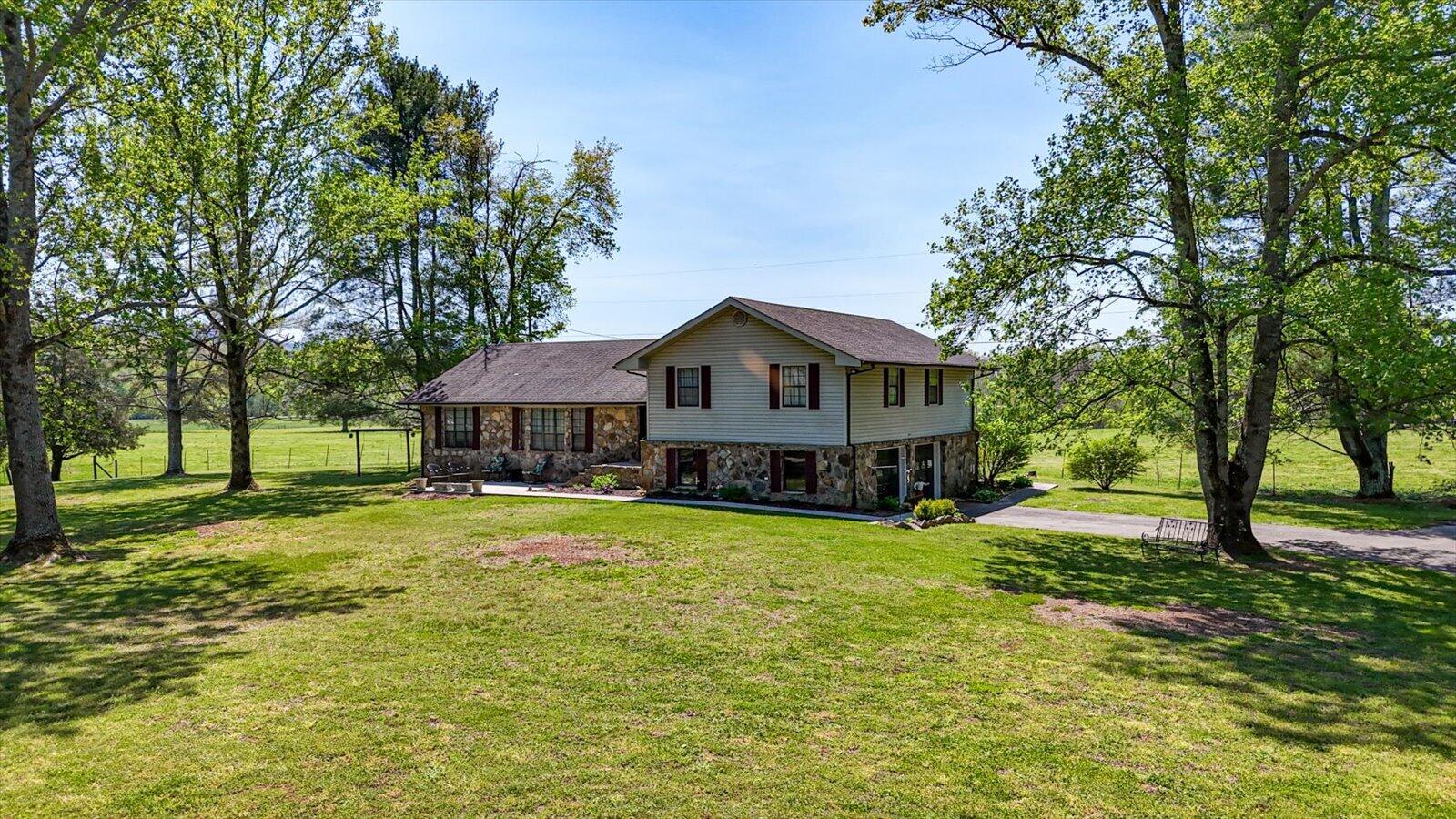 487 Hackworth Road Whitwell, TN 37397 - Photo 1 of 48 39-487 Hackworth Rd-39