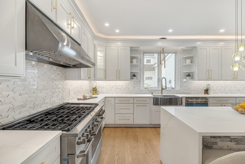 57 Mayflower Road Needham, MA 02492 - Photo 18 of 42