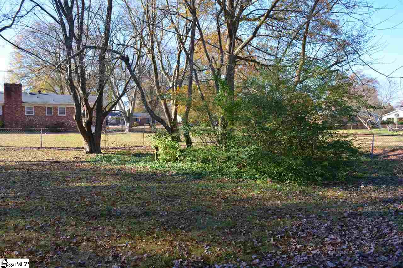 106 Old Trail Road Greenville, SC 29607 - Photo 17 of 20