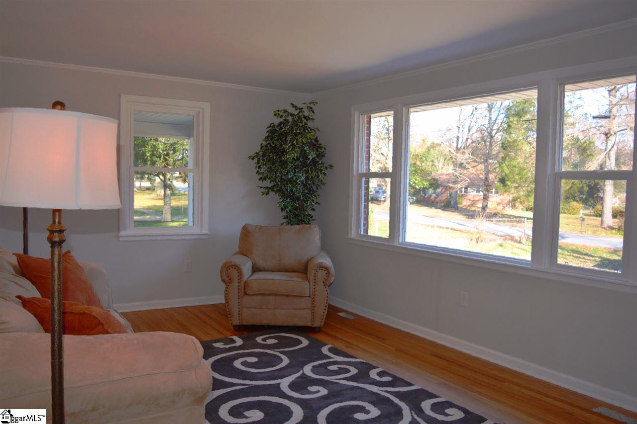 106 Old Trail Road Greenville, SC 29607 - Photo 3 of 20