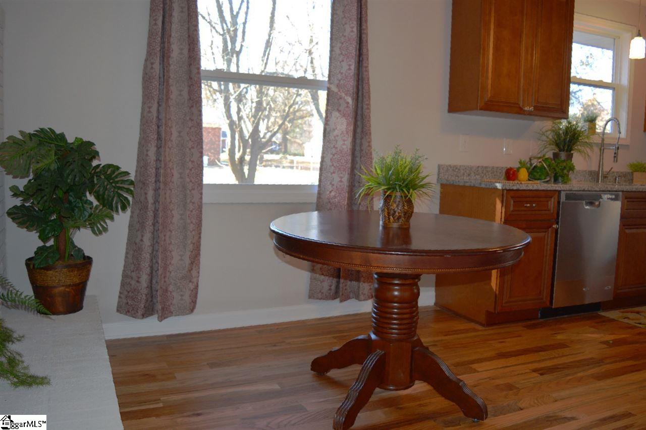 106 Old Trail Road Greenville, SC 29607 - Photo 5 of 20