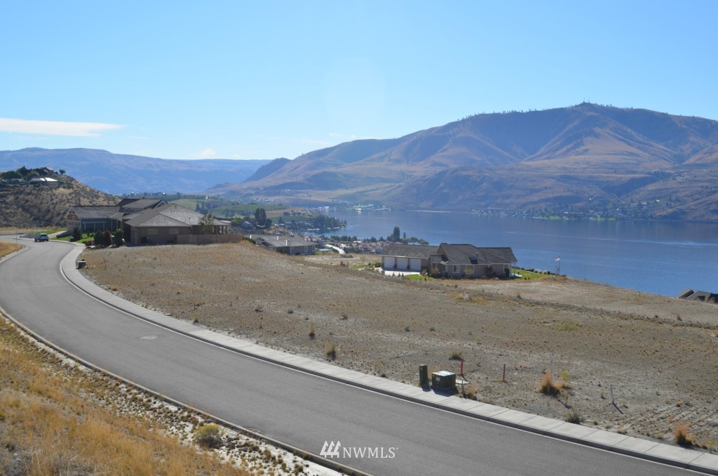 112 Ridgeview Drive Chelan, WA 98816 - Photo 5 of 20 Gallery Image 5