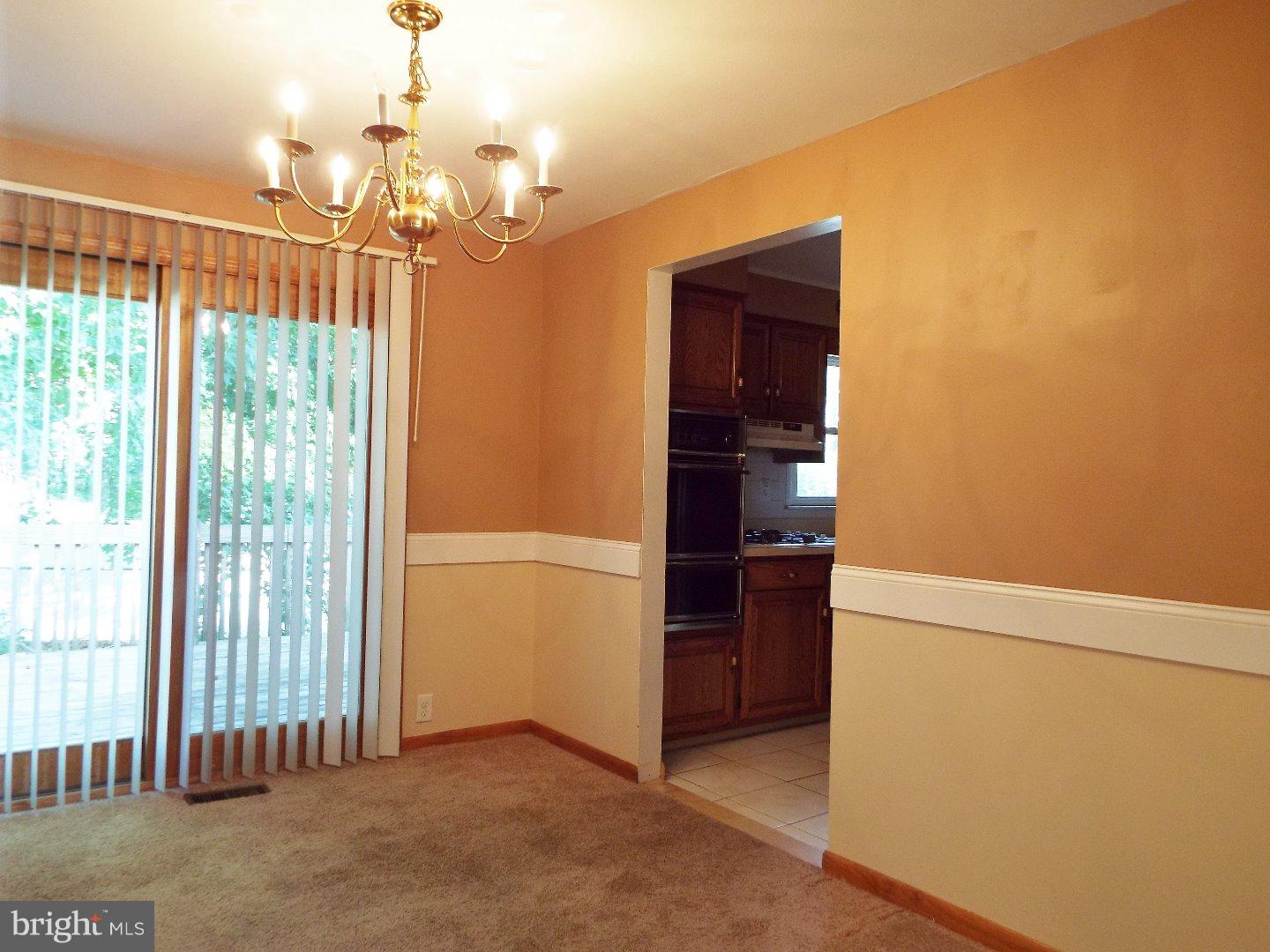 4 Roslyn Road Trenton, NJ 08610 - Photo 8 of 23
