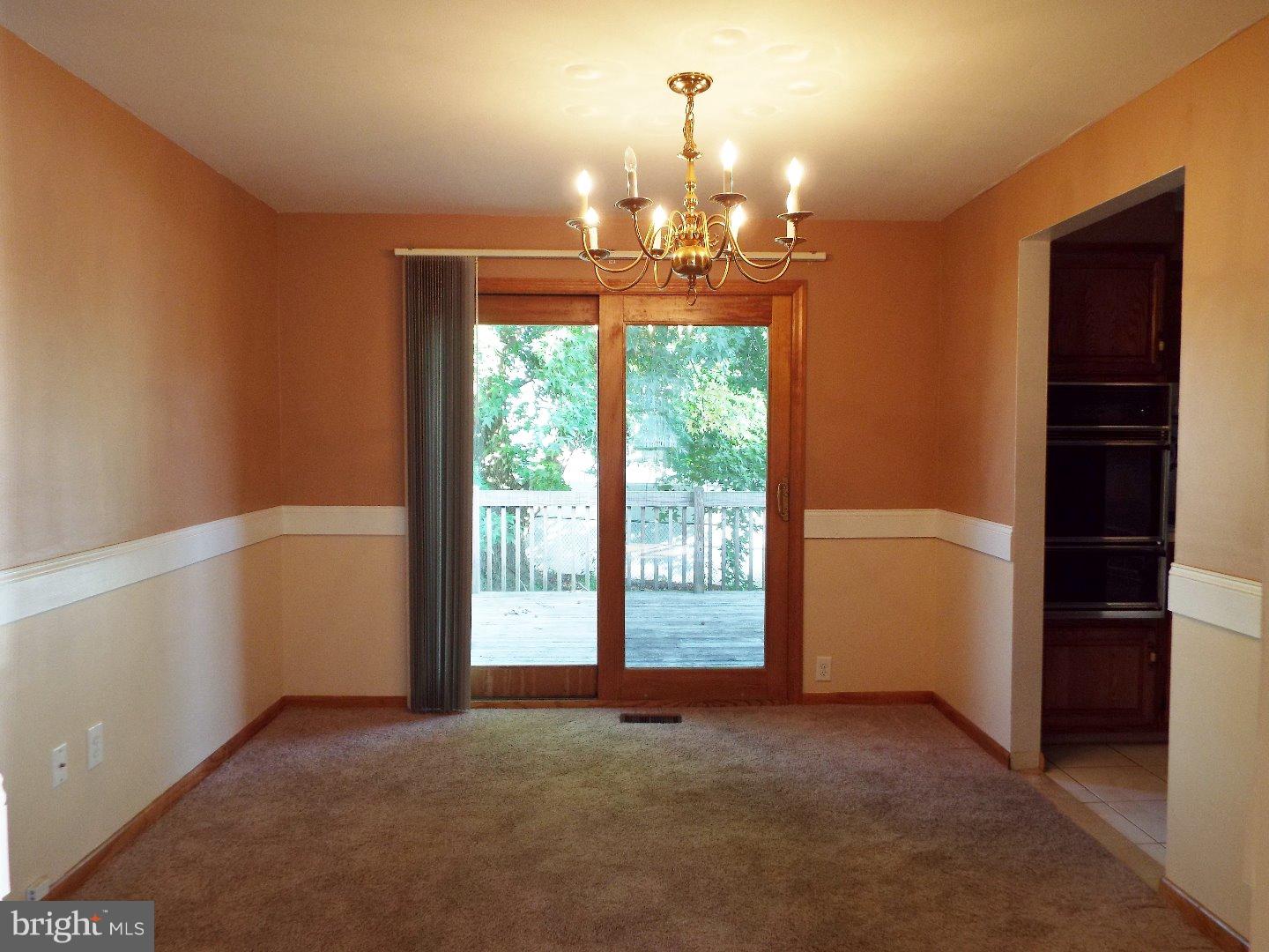 4 Roslyn Road Trenton, NJ 08610 - Photo 9 of 23