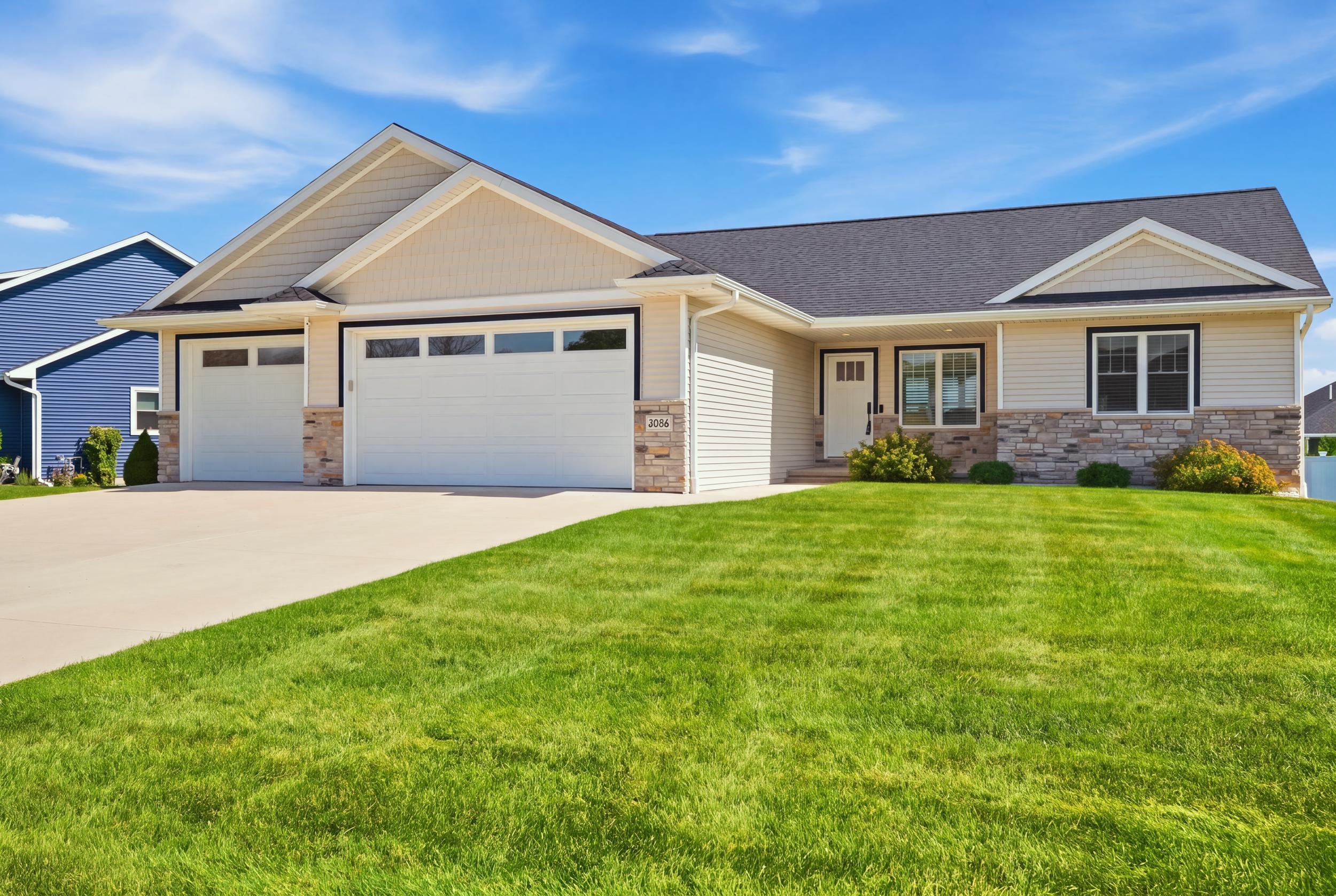 3126 Sandy Ridge Drive Two Rivers, WI 54241 - Photo 2 of 49 44_elevated_exposure_media_040