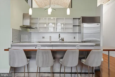 $395,000 | 105 South 12th Street, Unit 401, Philadelphia, PA 19107