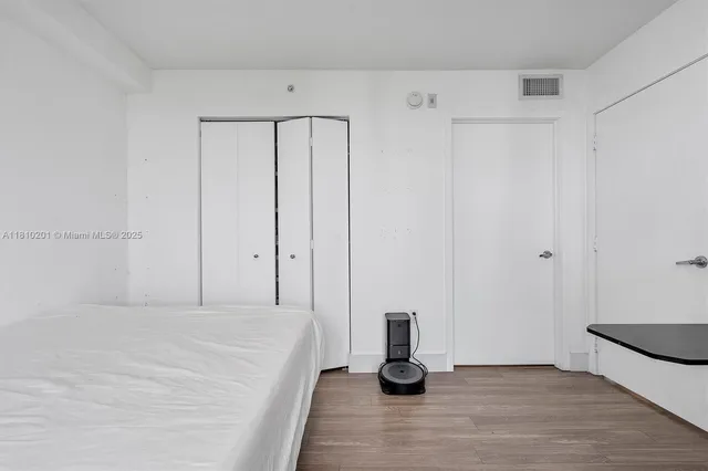 $685,000 | 1025 92nd Street, Unit 707, Bay Harbor Islands, FL 33154