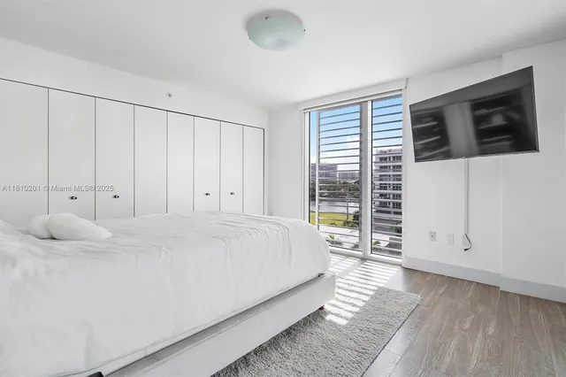 $685,000 | 1025 92nd Street, Unit 707, Bay Harbor Islands, FL 33154