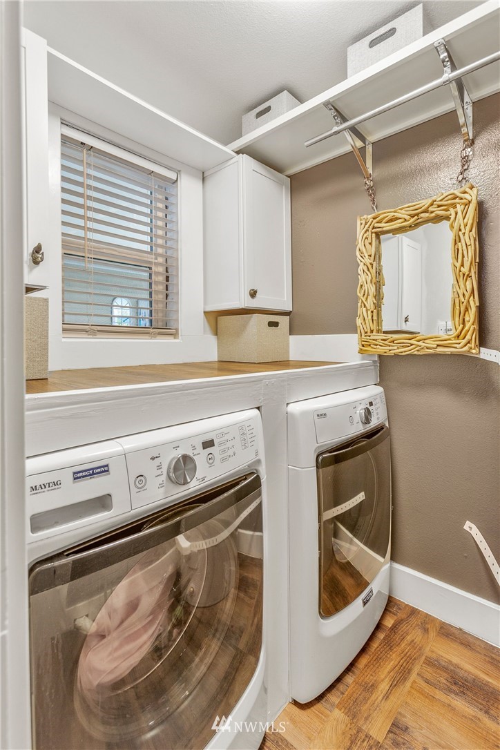 653 Bell Street, Unit B Edmonds, WA 98020 - Photo 6 of 25