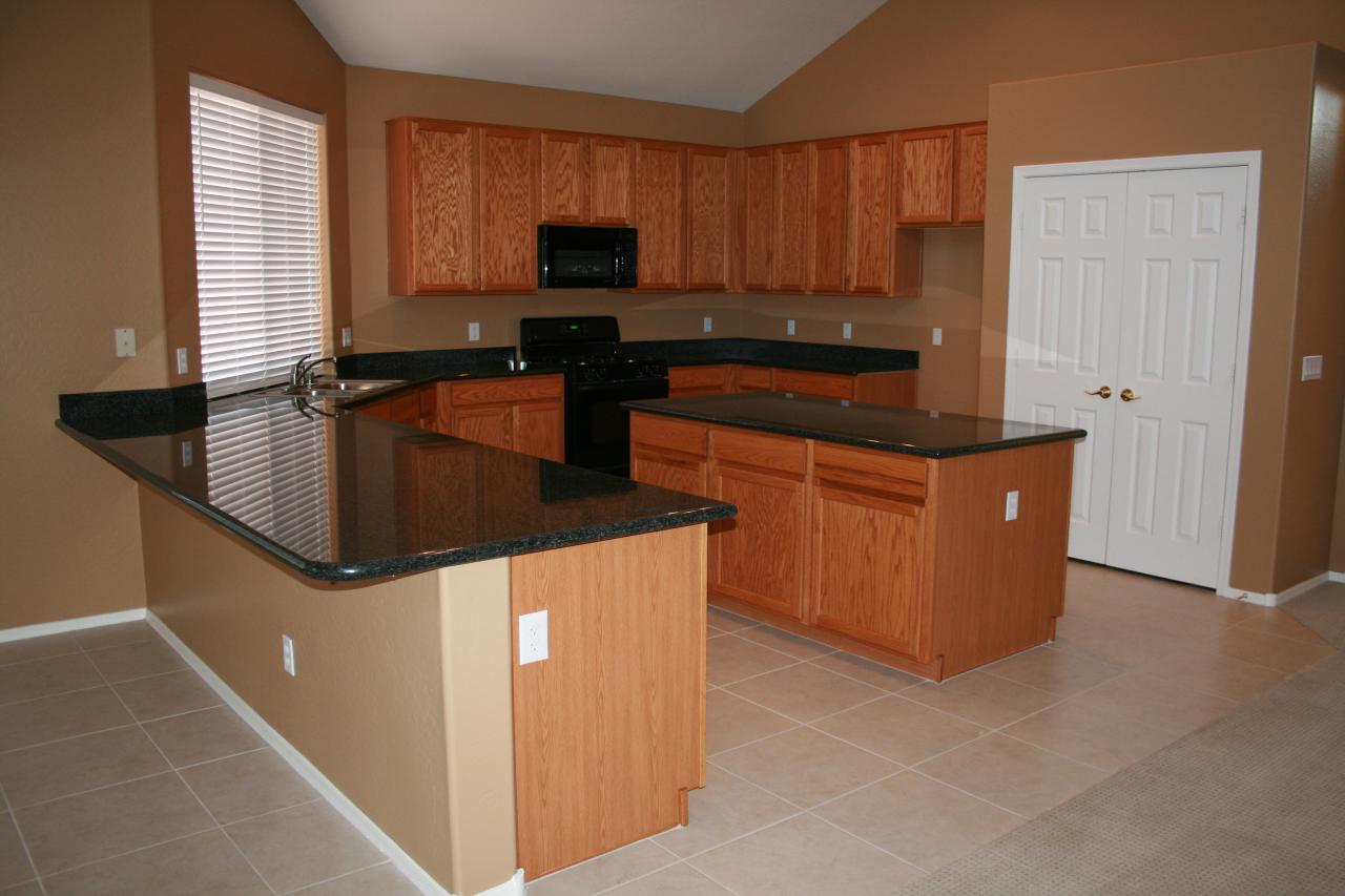 13662 West Redfield Road Surprise, AZ 85379 - Photo 2 of 13 Kitchen