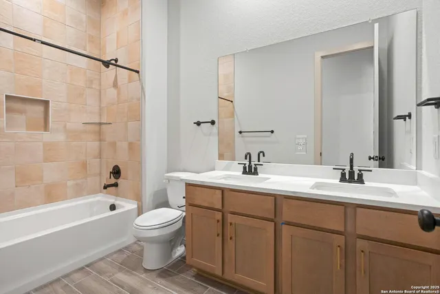 $498,900 | 1641 Saddleback Run, New Braunfels, TX 78130