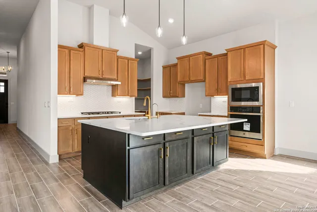 $498,900 | 1641 Saddleback Run, New Braunfels, TX 78130