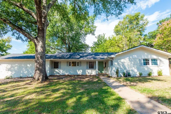 $305,000 | 3215 Curtis Drive, Tyler, TX 75701