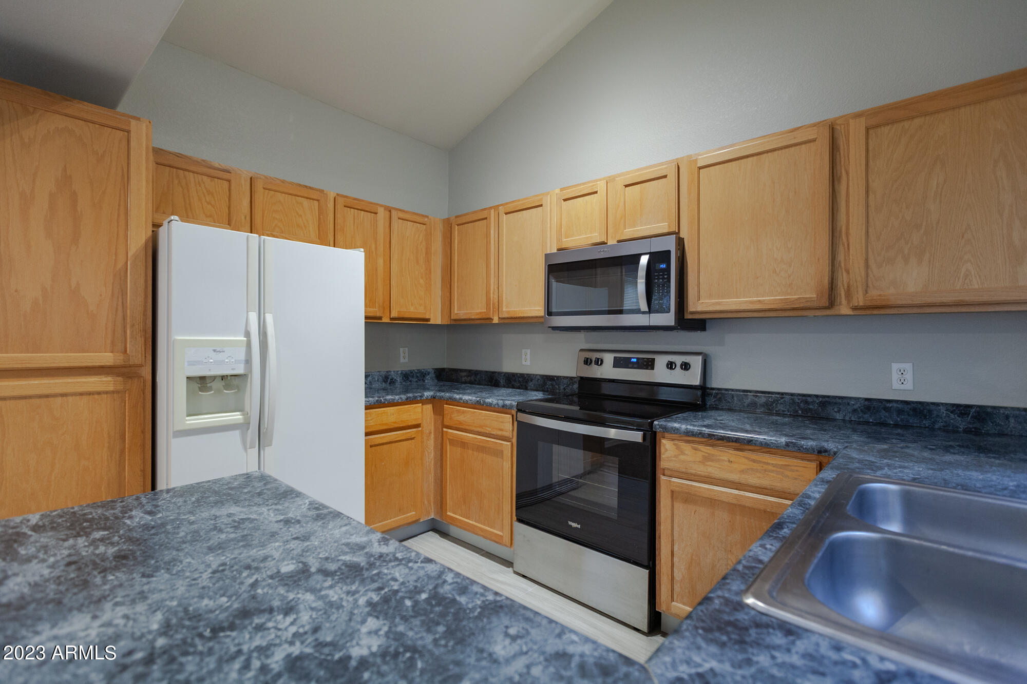 2801 North Litchfield Road, Unit 16 Goodyear, AZ 85395 - Photo 7 of 22 IMG_5050