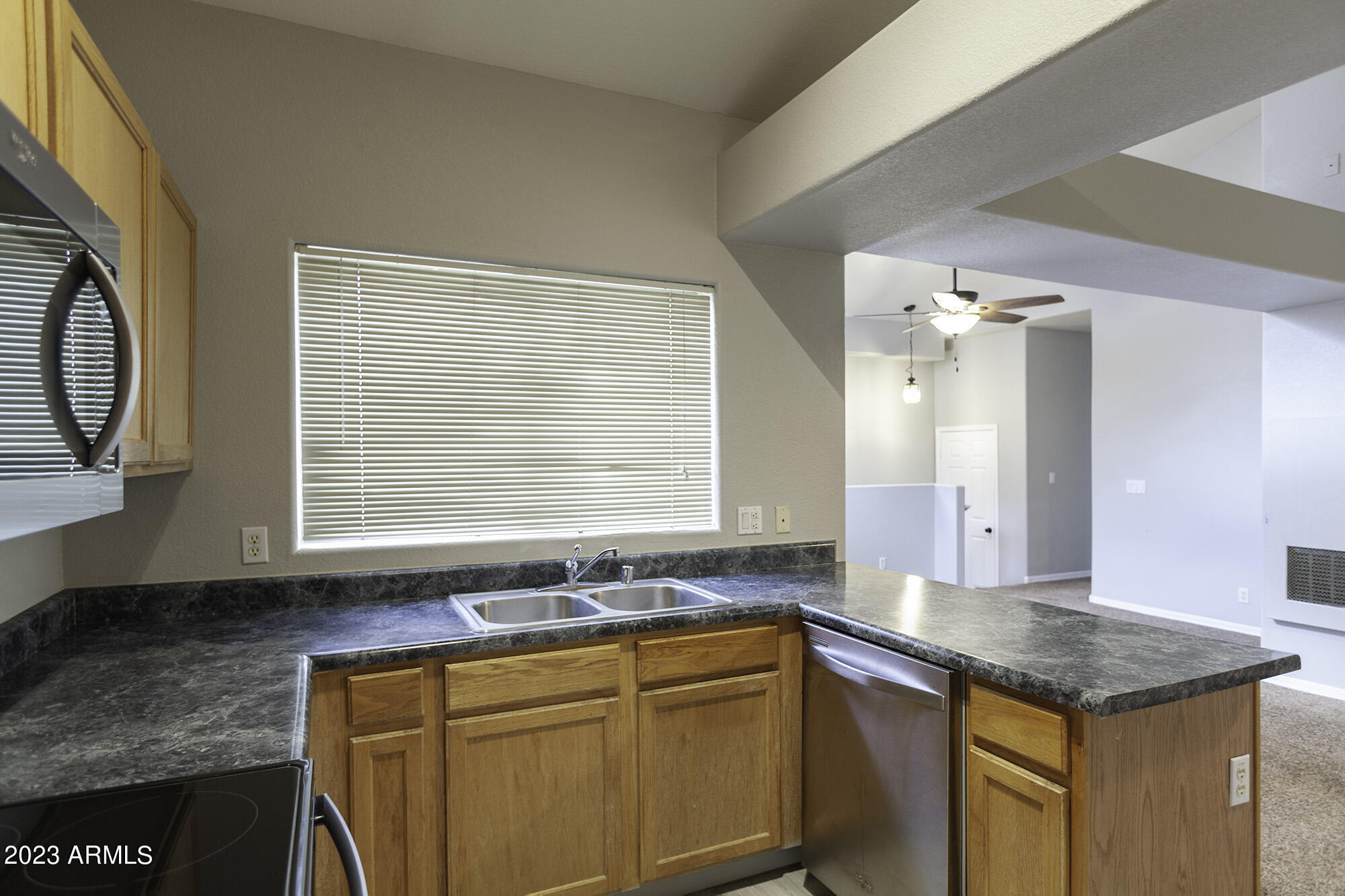 2801 North Litchfield Road, Unit 16 Goodyear, AZ 85395 - Photo 9 of 22 IMG_4998