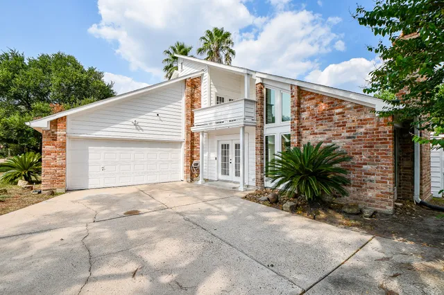 a view of front door of house