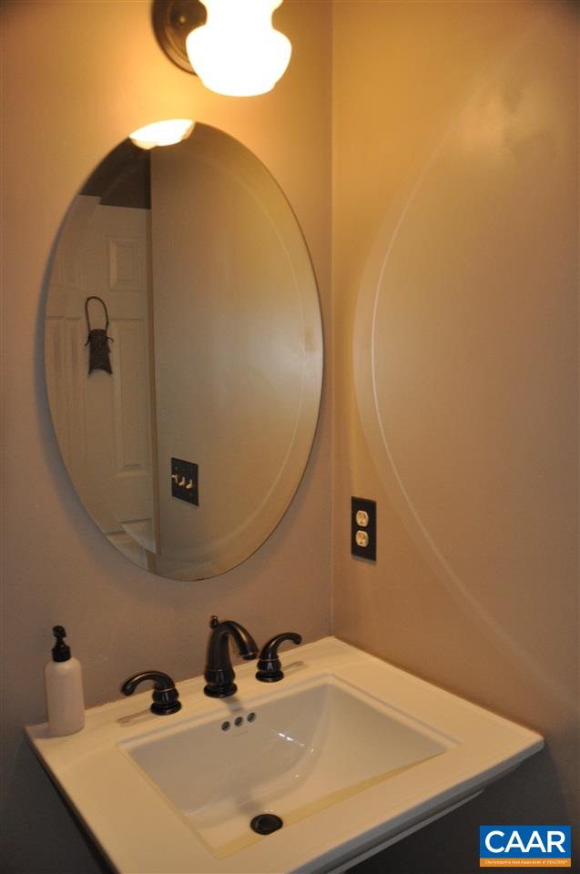 443 Three Ridges Gladstone, VA 24553 - Photo 15 of 20 Gallery Image 15