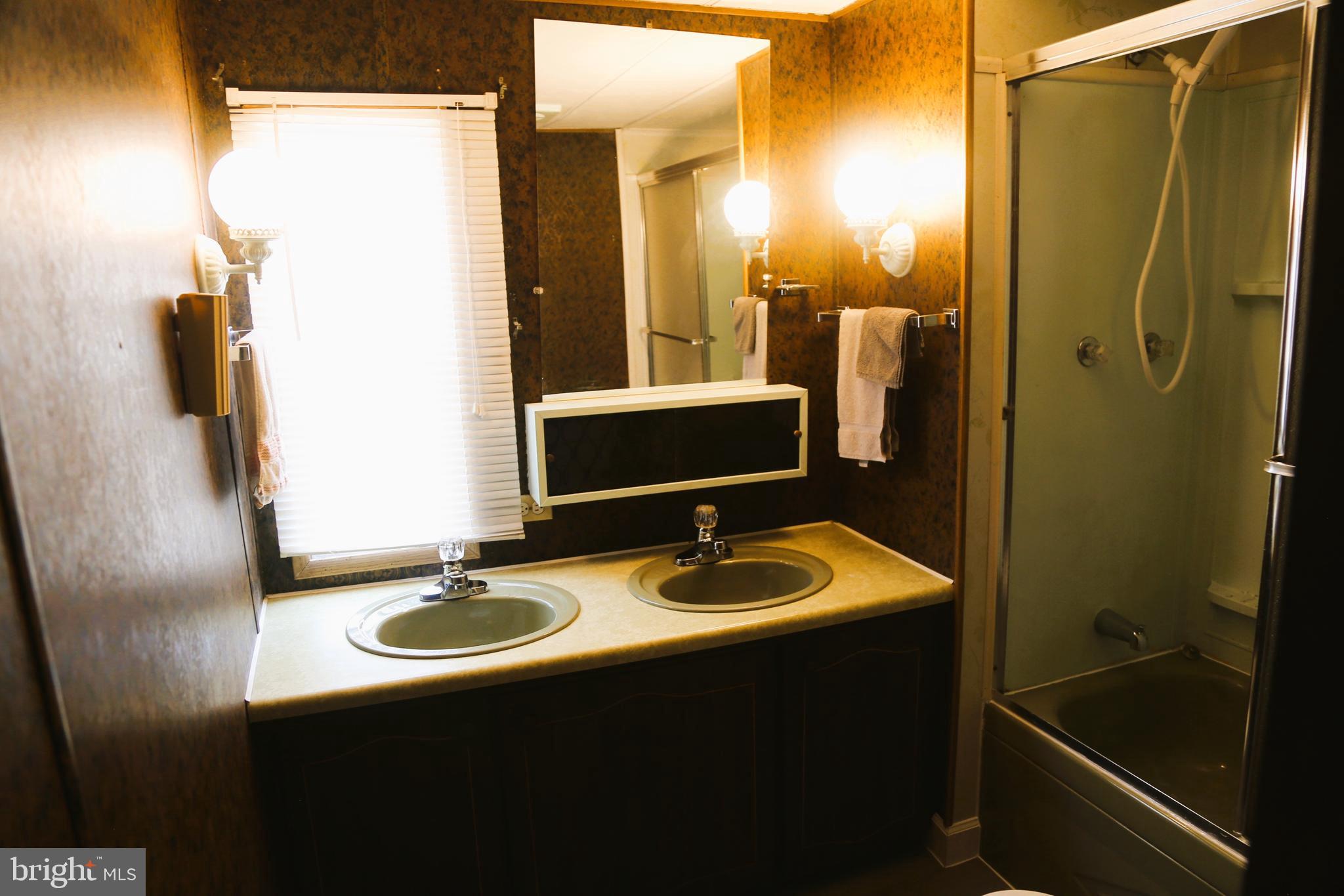 1412 Sandhill Road Lebanon, PA 17046 - Photo 10 of 11 Bathroom
