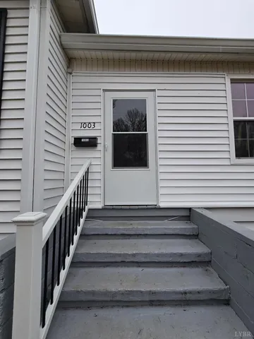 $3,500 | 1003 Broad Street, Altavista, VA 24517