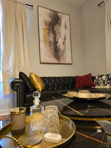 $3,500 | 1003 Broad Street, Altavista, VA 24517