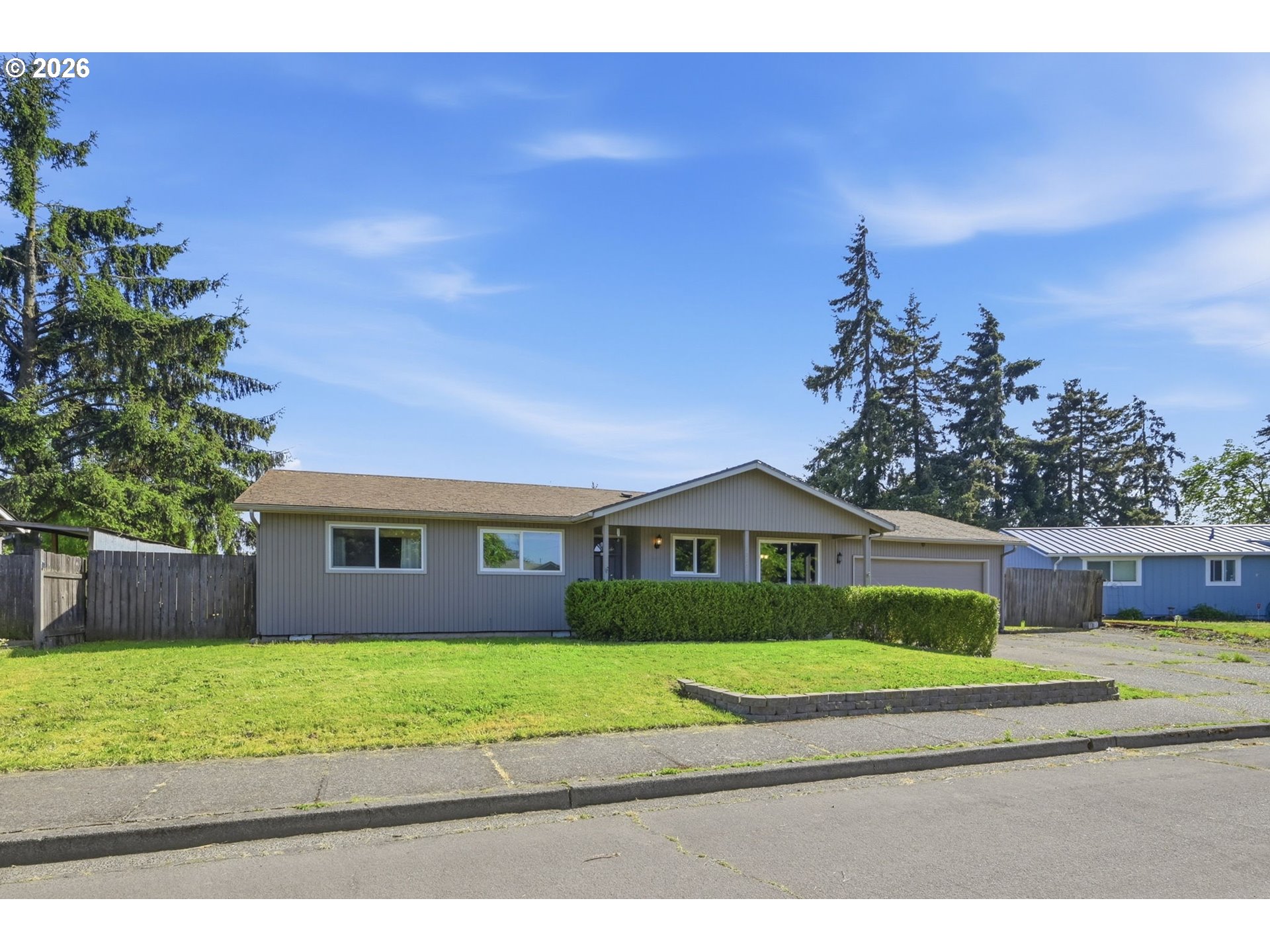 1233 Kenray Loop Springfield, OR 97477 - Photo 3 of 32