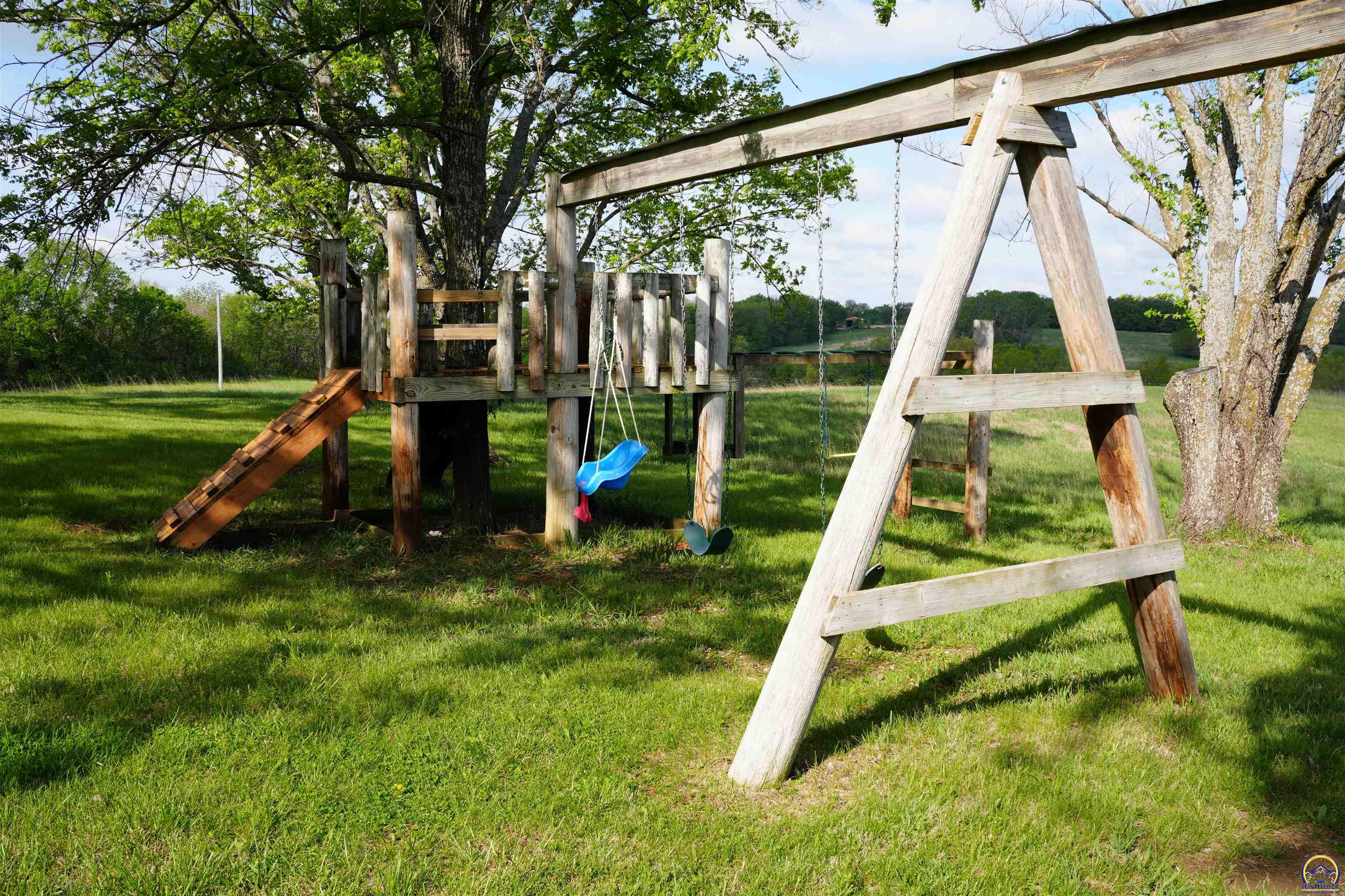 24298 M Road, Unit 24298 Holton, KS 66436 - Photo 18 of 98