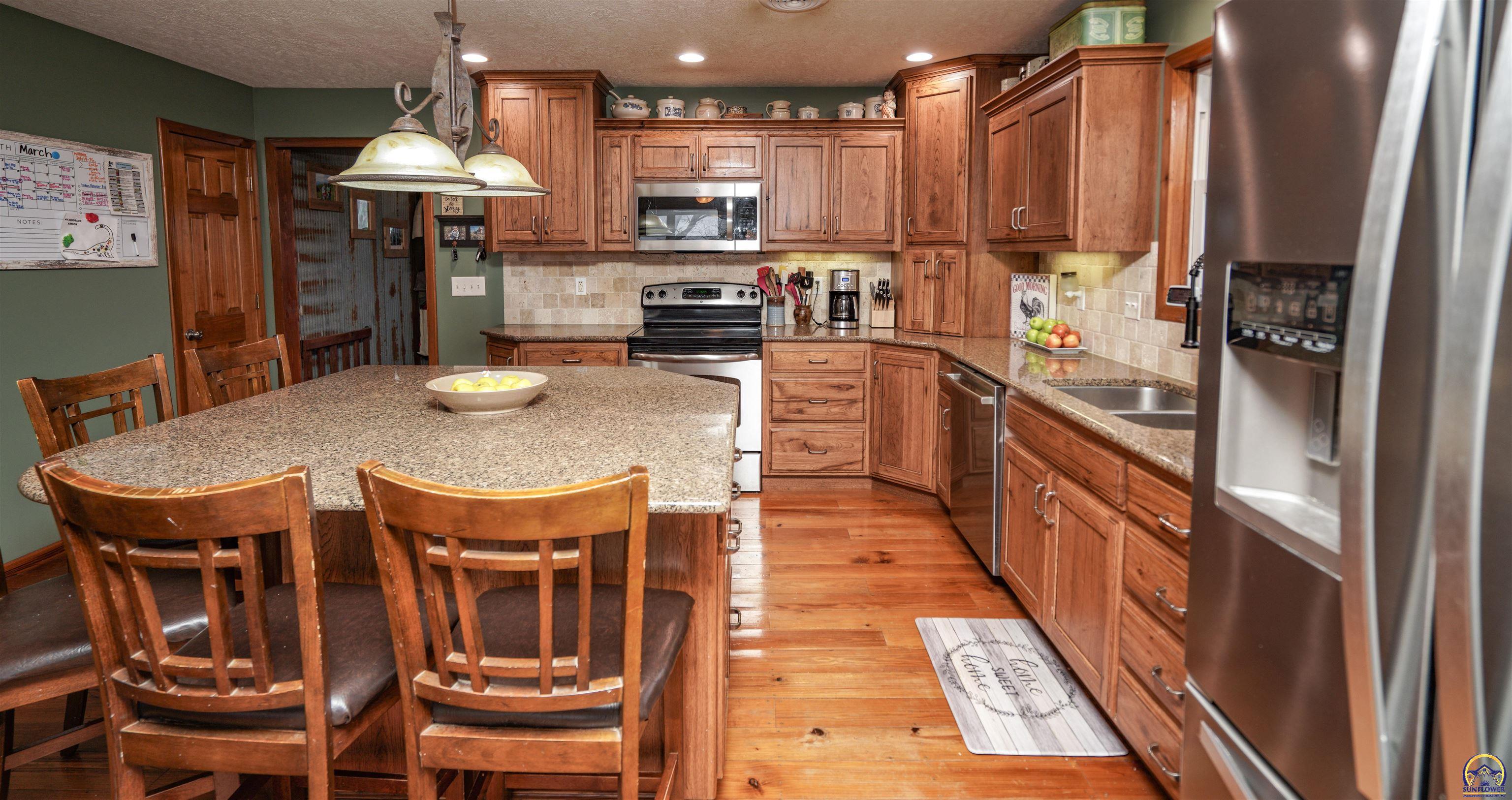24298 M Road, Unit 24298 Holton, KS 66436 - Photo 25 of 98