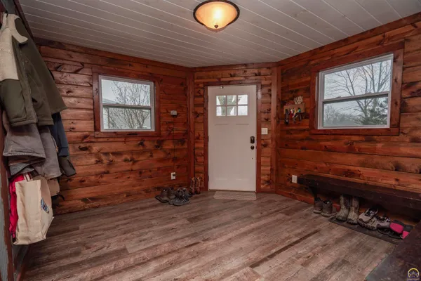 $1,400,000 | 24298 M Road, Unit 24298, Holton, KS 66436