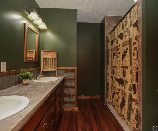 $1,400,000 | 24298 M Road, Unit 24298, Holton, KS 66436