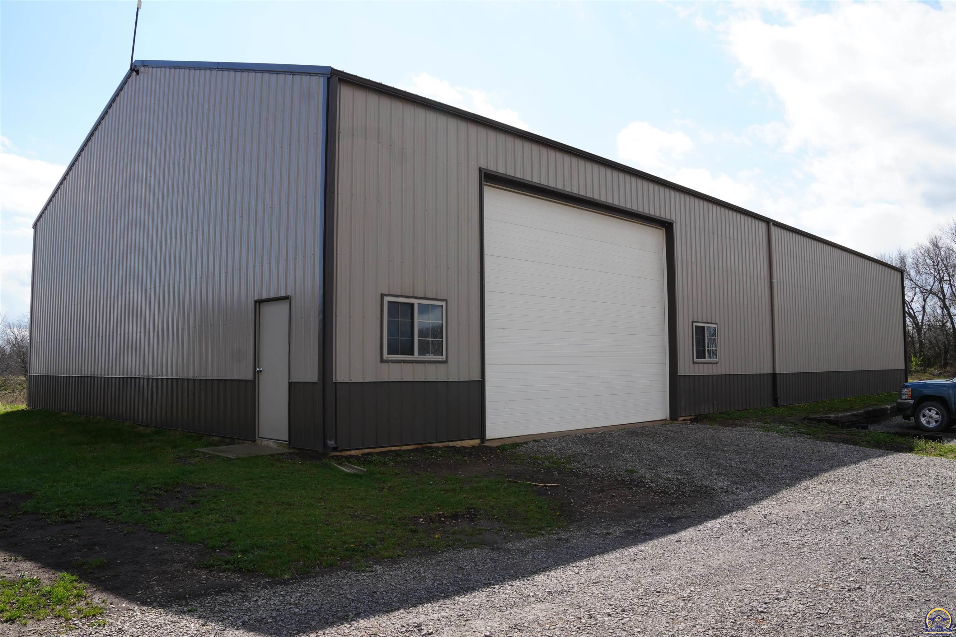 24298 M Road, Unit 24298 Holton, KS 66436 - Photo 54 of 97