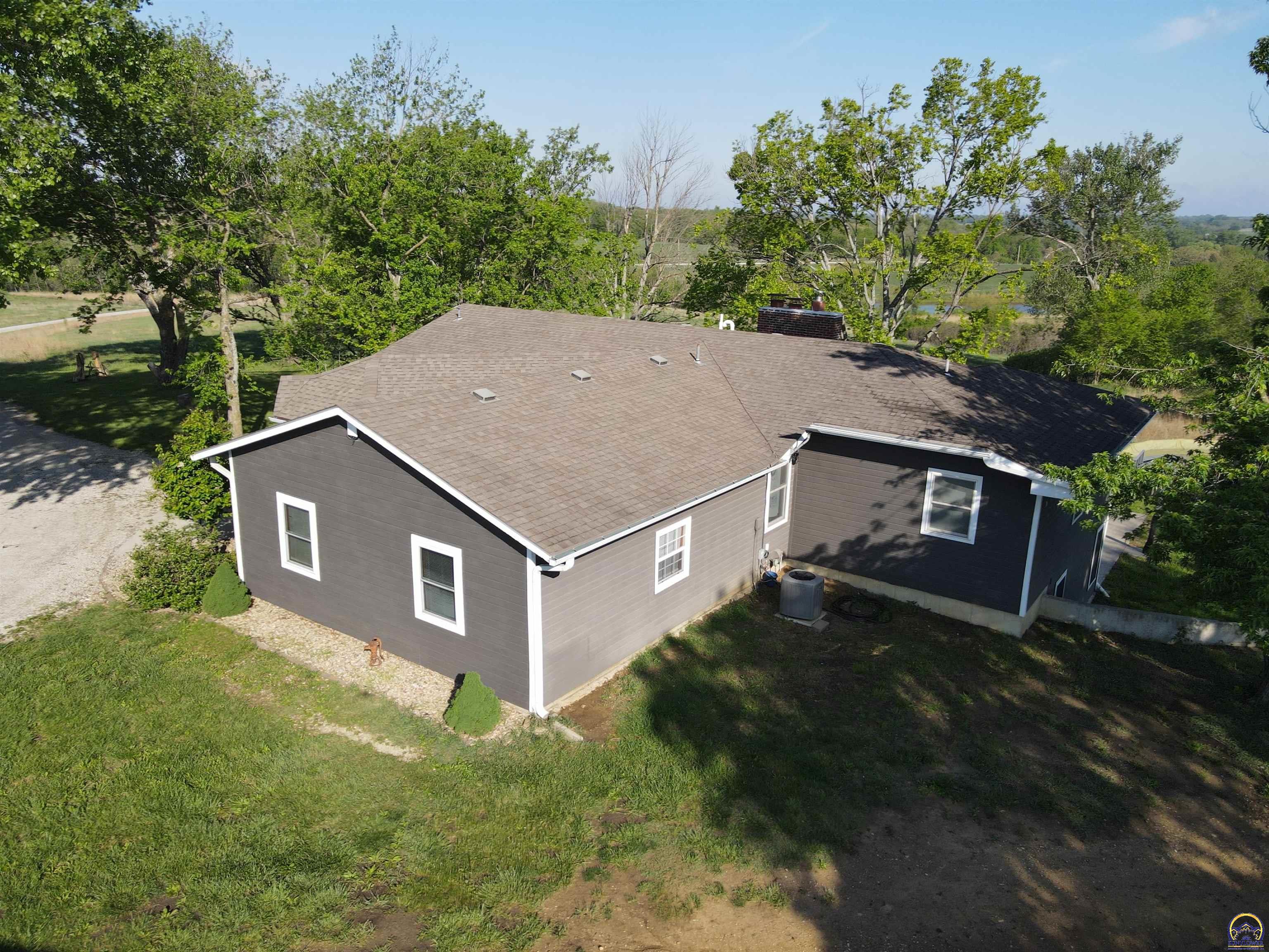24298 M Road, Unit 24298 Holton, KS 66436 - Photo 6 of 98