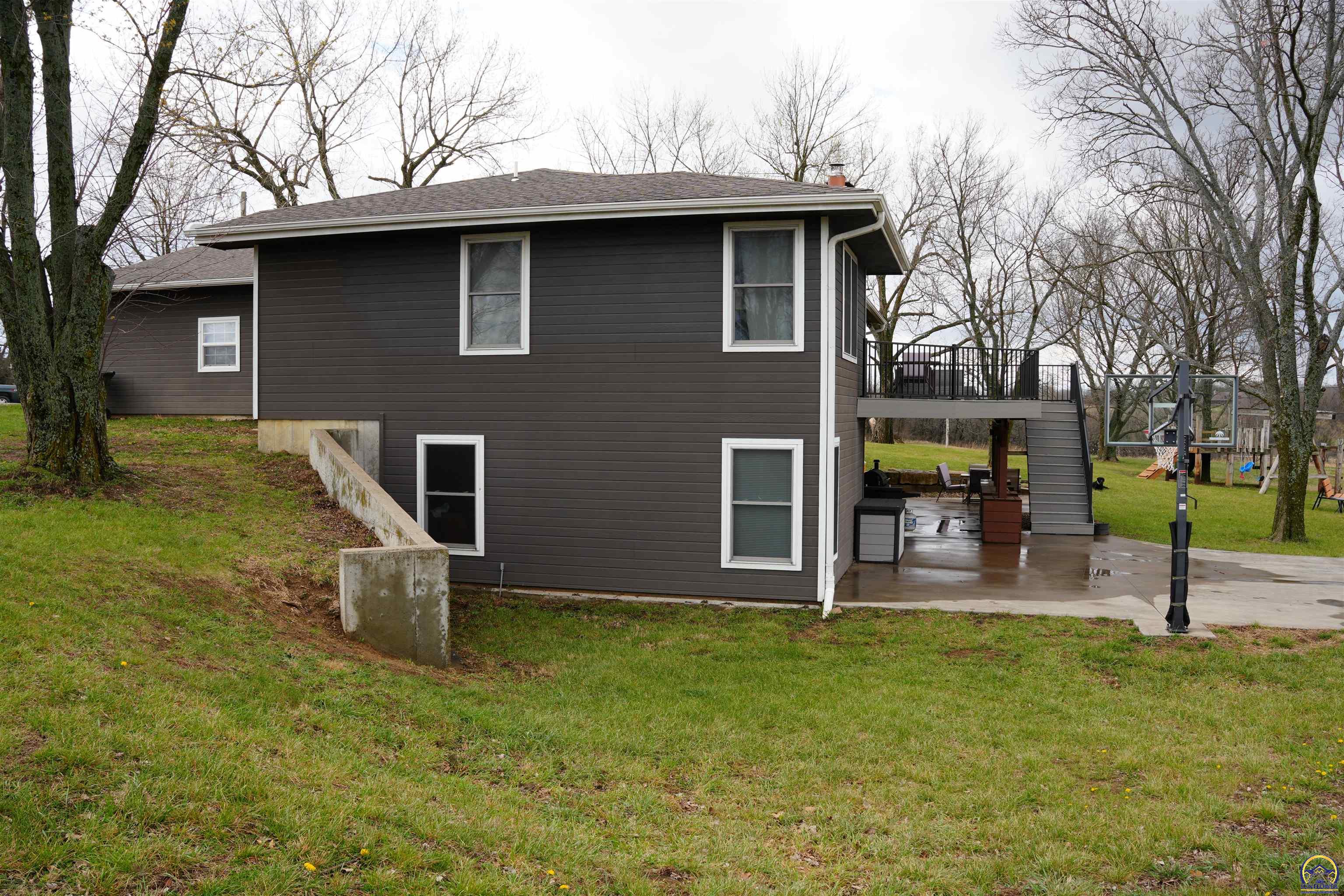 24298 M Road, Unit 24298 Holton, KS 66436 - Photo 7 of 97