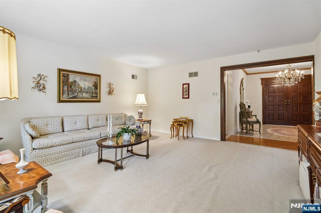 107 Arverne Road West Orange, NJ 07052 - Photo 21 of 50