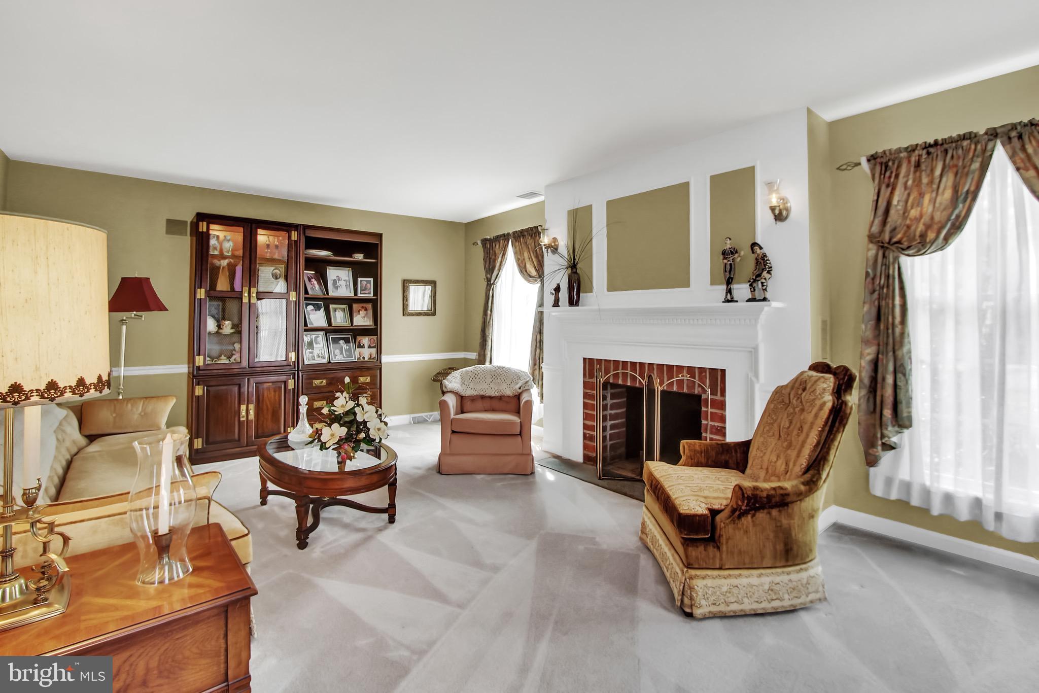 3078 Markle Road York, PA 17408 - Photo 3 of 28 Gallery Image 3