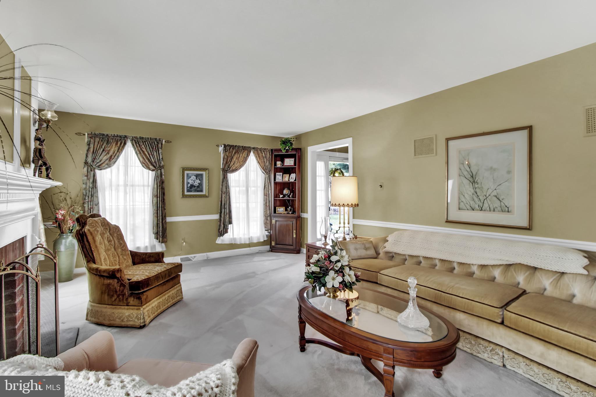 3078 Markle Road York, PA 17408 - Photo 4 of 28 Gallery Image 4