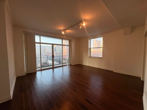 $1,795 | 127 Madison Avenue, Unit 701, Memphis, TN 38103