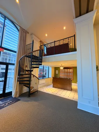 $2,150 | 127 Madison Avenue, Unit 701, Memphis, TN 38103