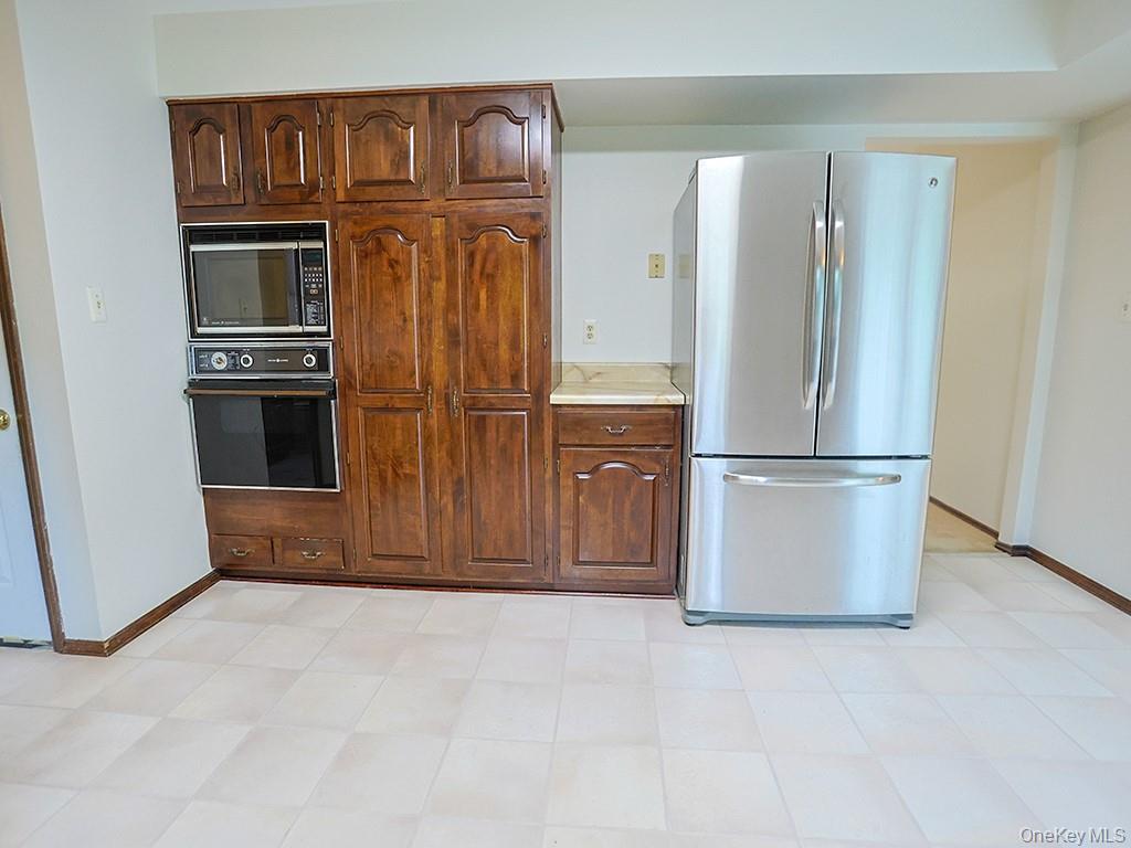 25 Georges Road Middletown, NY 10941 - Photo 10 of 38