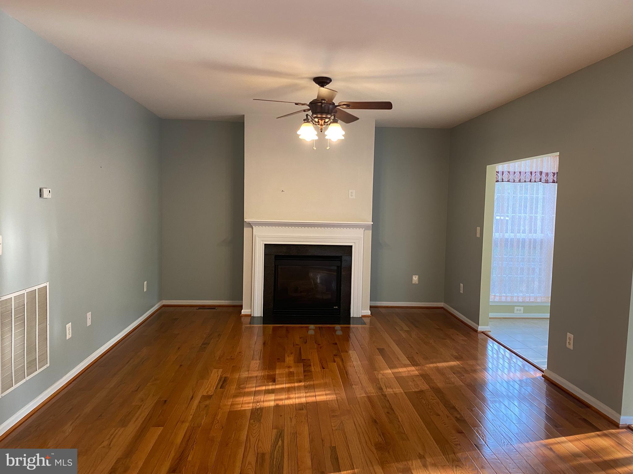 14239 Murphy Terrace Gainesville, VA 20155 - Photo 19 of 64